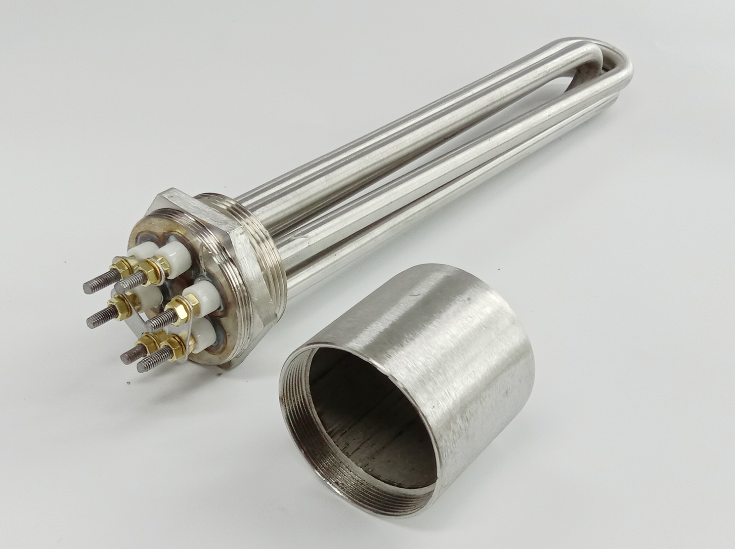 2026.06.21 What Material Is Best for High-Temperature Air Heating Elements?.jpg